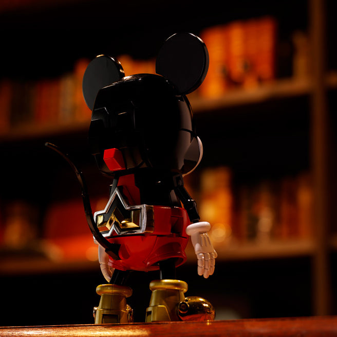 Super Change Mickey Mouse feat. Kunio Okawara Chogokin Bandai