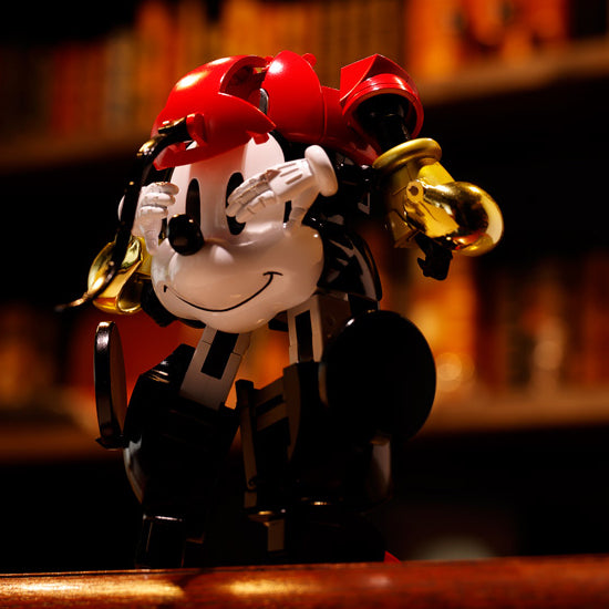 Super Change Mickey Mouse feat. Kunio Okawara Chogokin Bandai